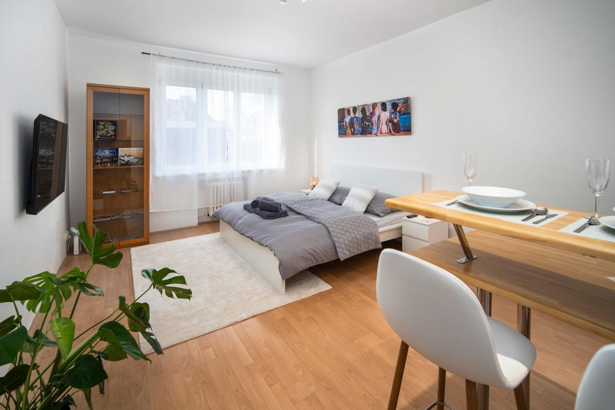 Best Location Apartment Air-Conditioned Bratislava Exterior photo